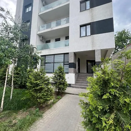 דירה Downtown Hidden Garden With Jacuzzi In *