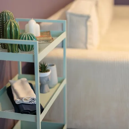 アパート Downtown Hidden Garden With Jacuzzi In *