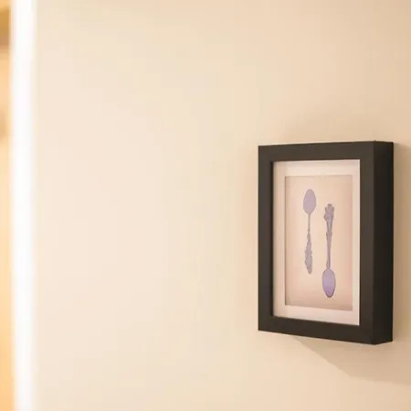 דירה Downtown Hidden Garden With Jacuzzi In *