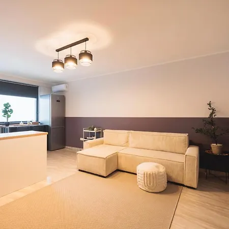 Downtown Hidden Garden With Jacuzzi In Apartment