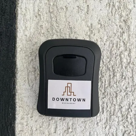 Downtown Hidden Garden With Jacuzzi In Bukarest