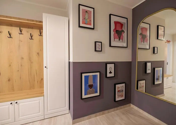 Downtown Hidden Garden With Jacuzzi In Apartman *